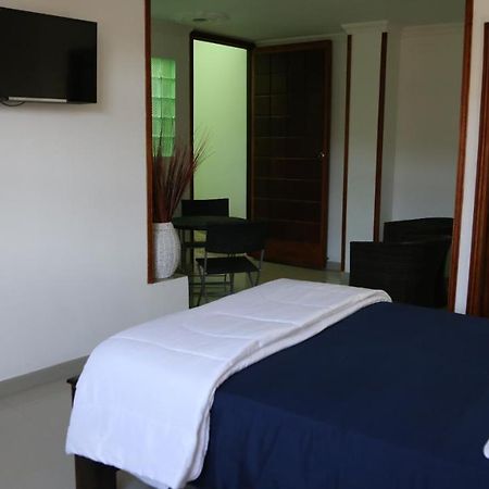 Hostal Pelikan Taganga Luaran gambar