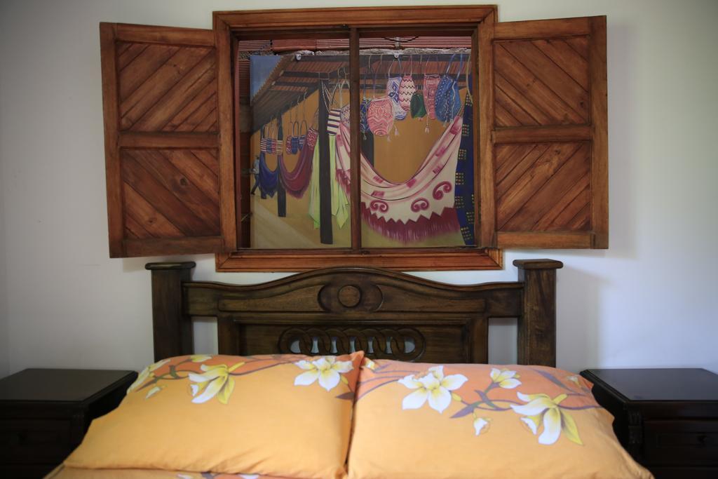 Hostal Pelikan Taganga Luaran gambar